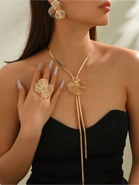 Gold Floral Lariat Necklace and Ring - Elegant Women's Jewelry